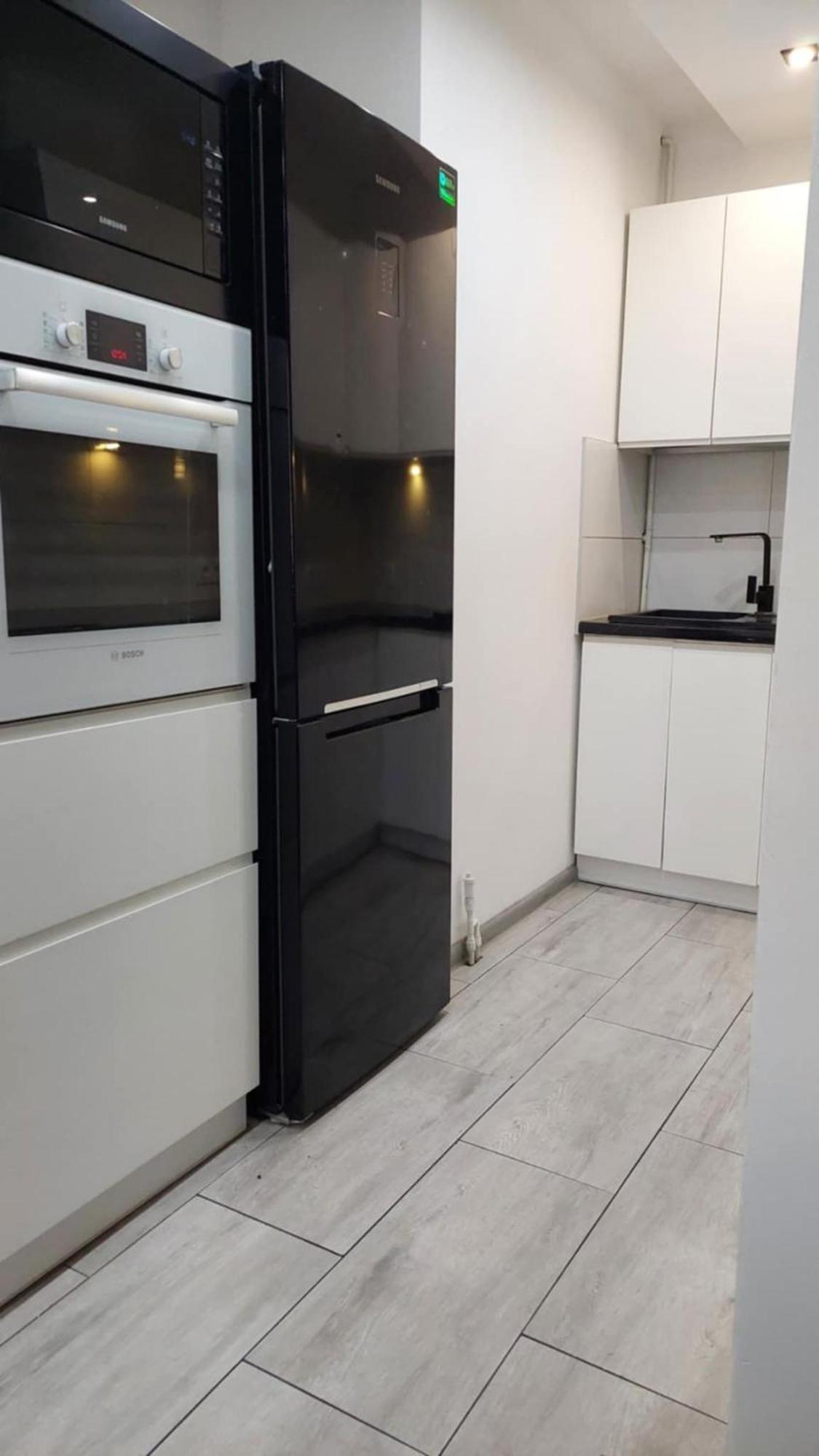 Ekskluzywny Apartament W Centrum Z Klimatyzacja I Balkonem Lubiń Eksteriør billede
