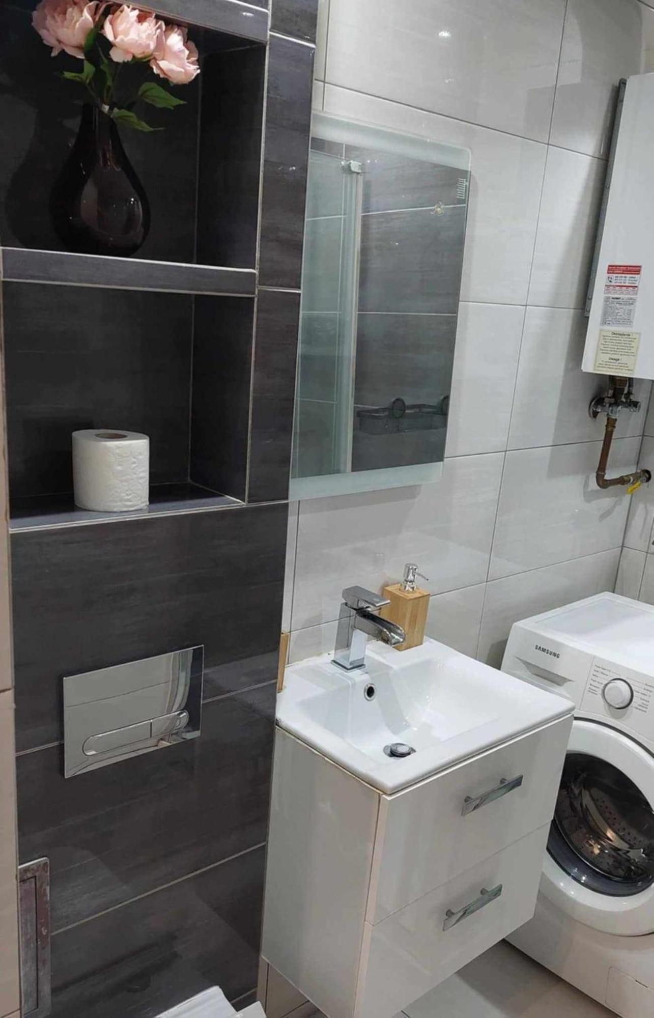 Ekskluzywny Apartament W Centrum Z Klimatyzacja I Balkonem Lubiń Eksteriør billede