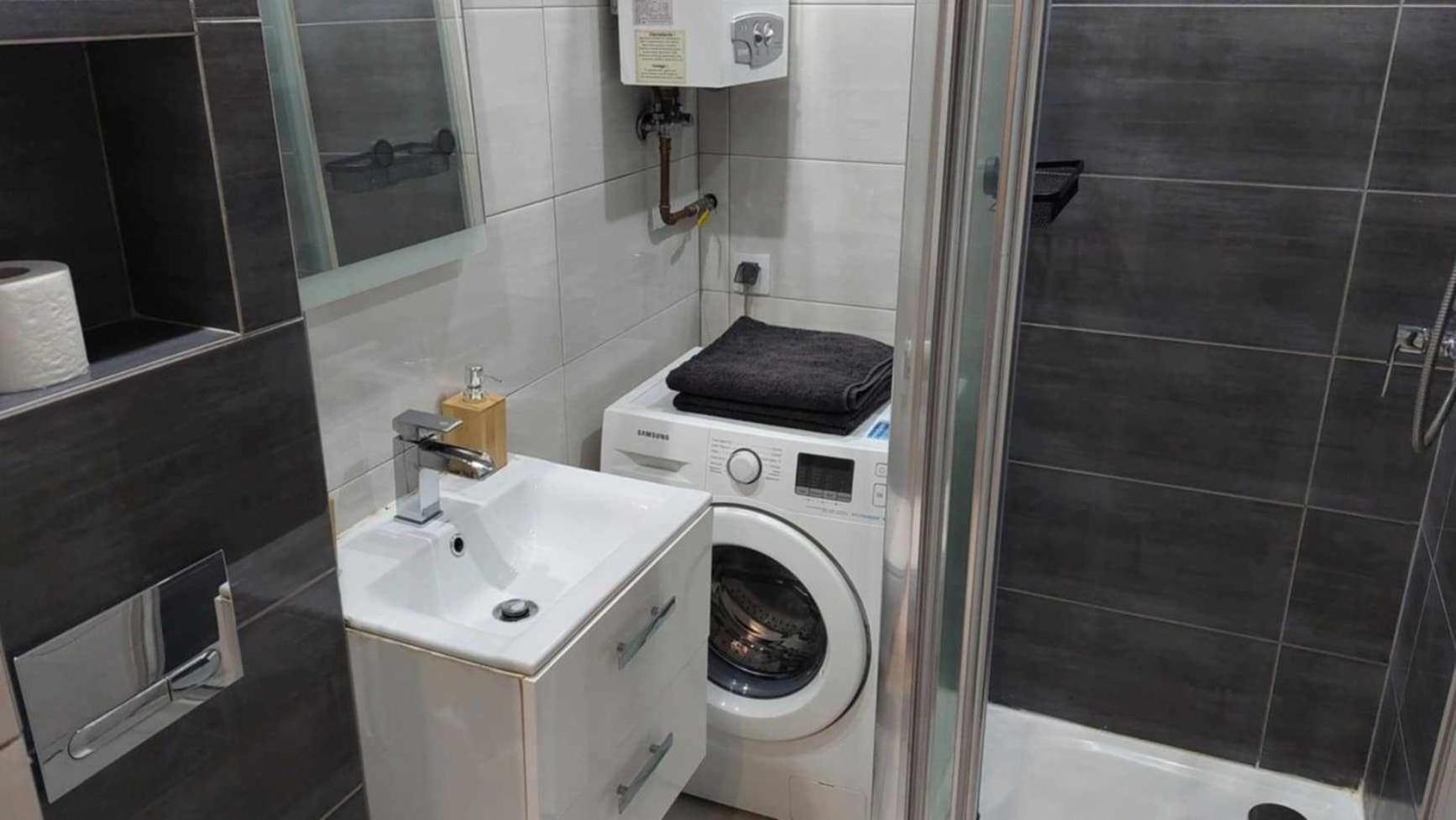 Ekskluzywny Apartament W Centrum Z Klimatyzacja I Balkonem Lubiń Eksteriør billede